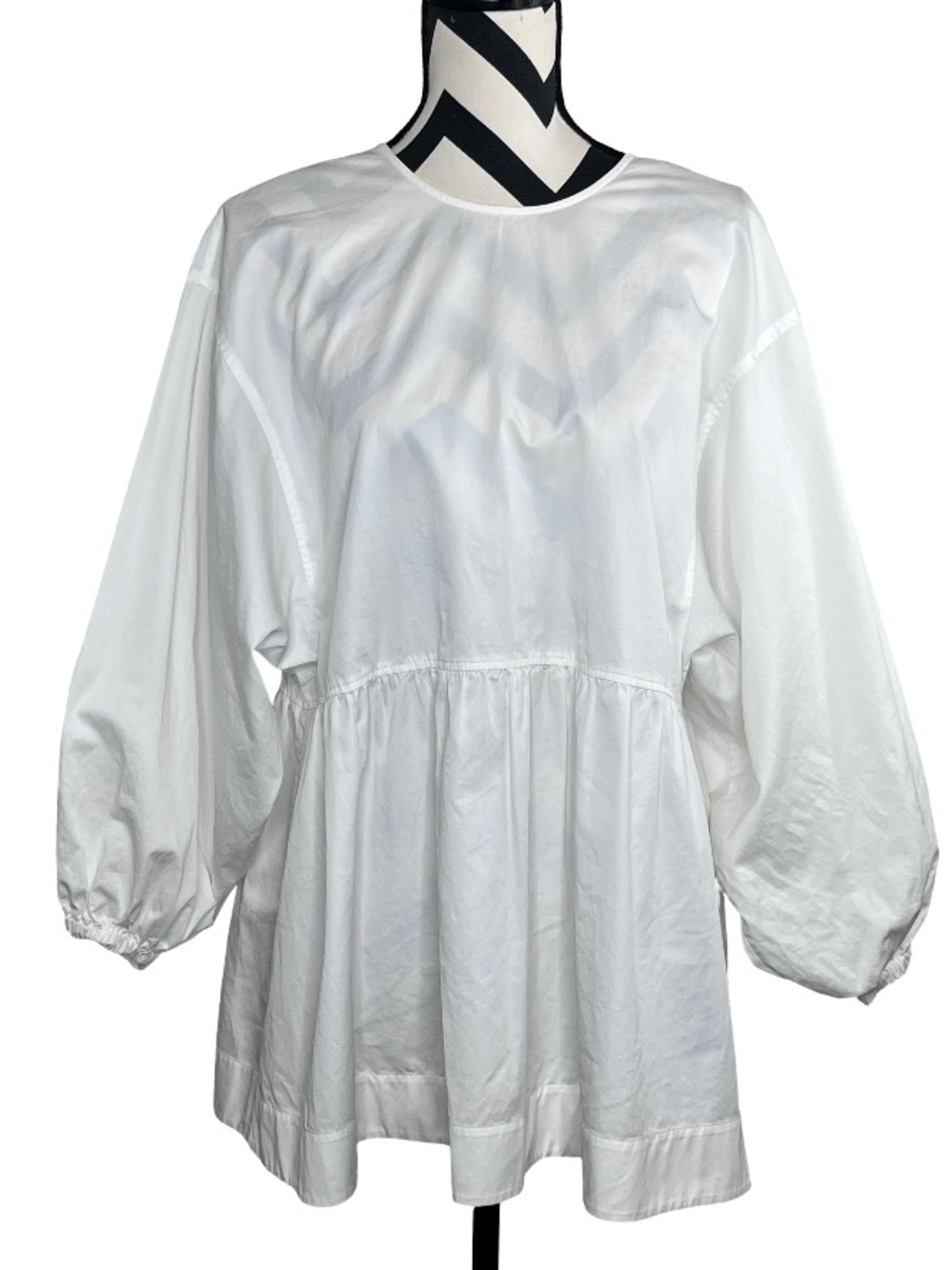 COS Sz 10 Open Back Gathered Technical Minimalist Puff Sleeve Babydoll Top